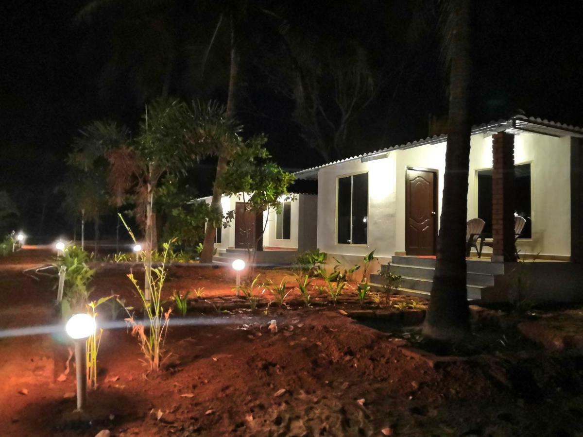 Vishraanti Beach Stay Kumta Екстериор снимка