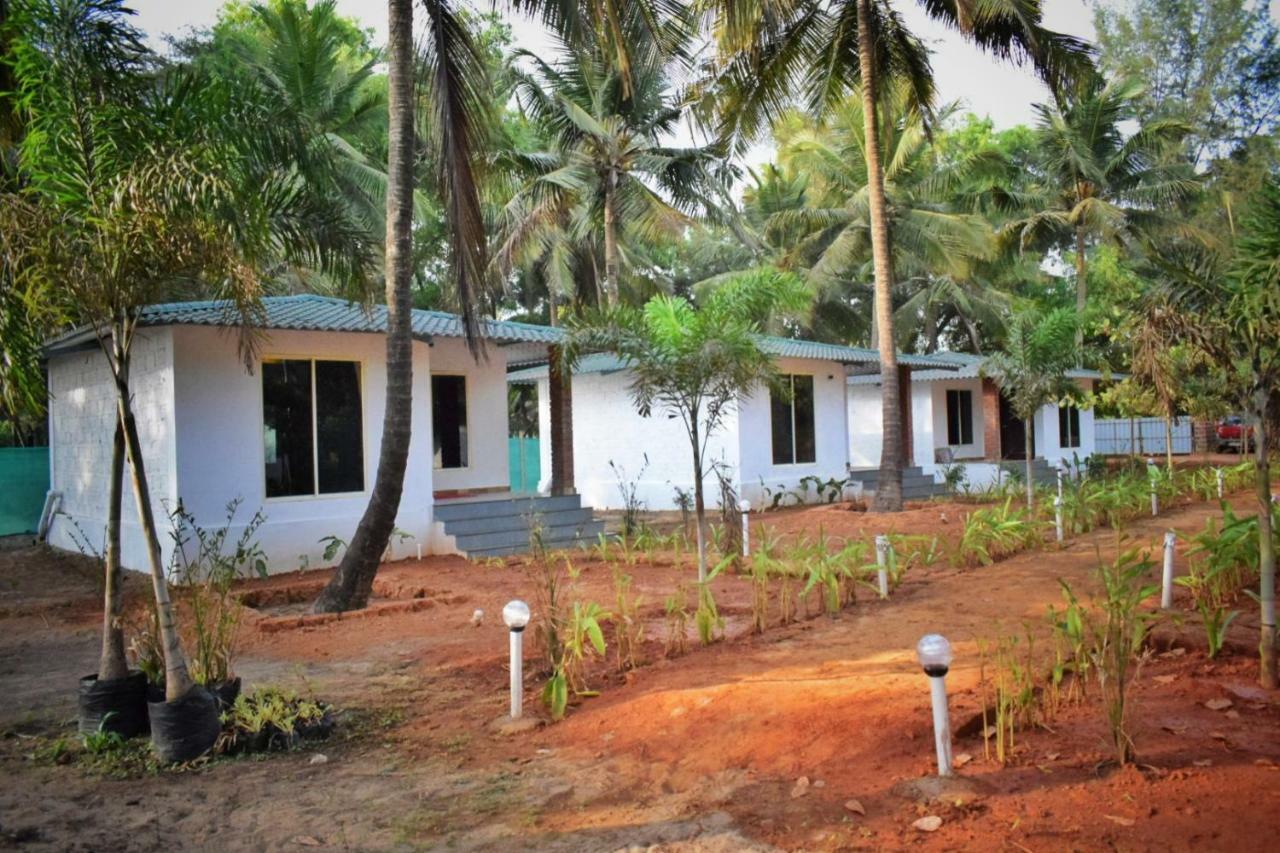 Vishraanti Beach Stay Kumta Екстериор снимка